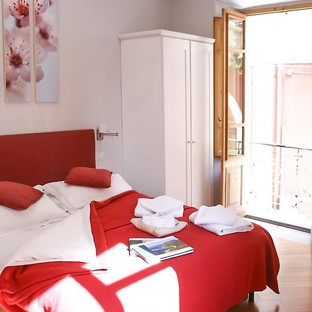 Numero 3 Hotell Cagliari Exteriör bild
