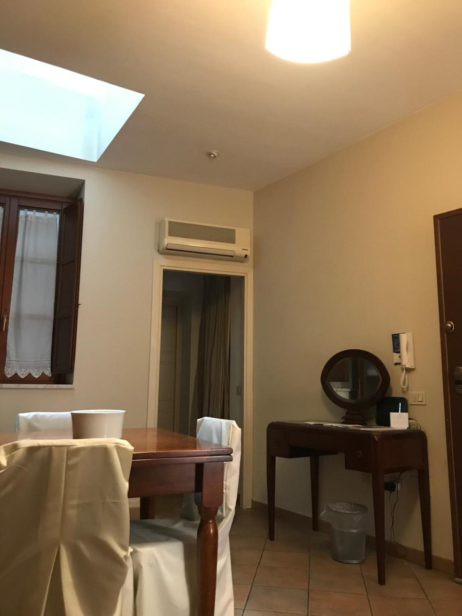 Numero 3 Hotell Cagliari Exteriör bild