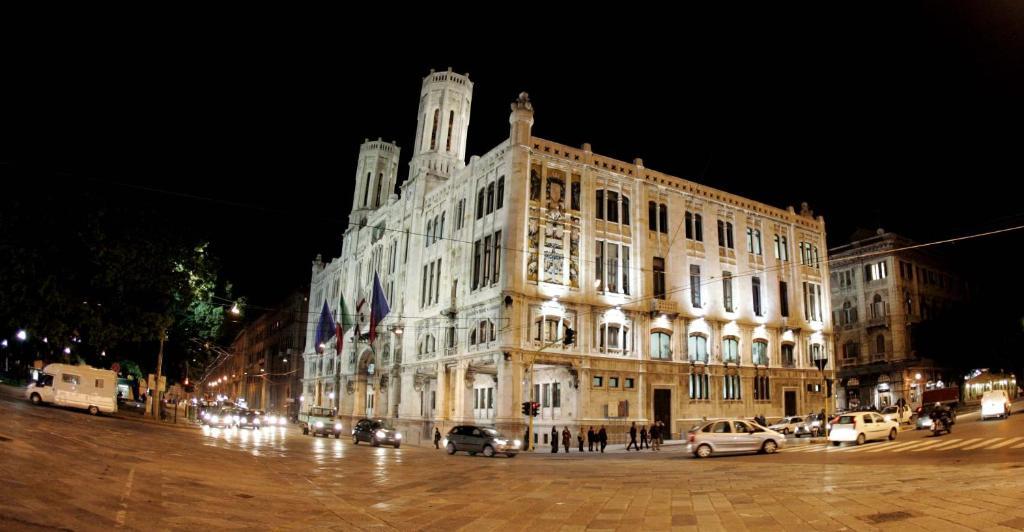 Numero 3 Hotell Cagliari Exteriör bild